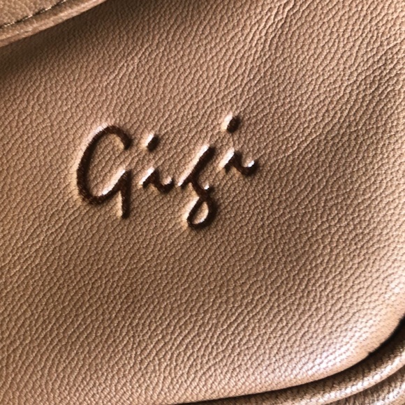 GIGI UK - NEW Gigi Multi pocket Flap over Cross Body Bag ,Brand New with Tag - Picture 4 of 10